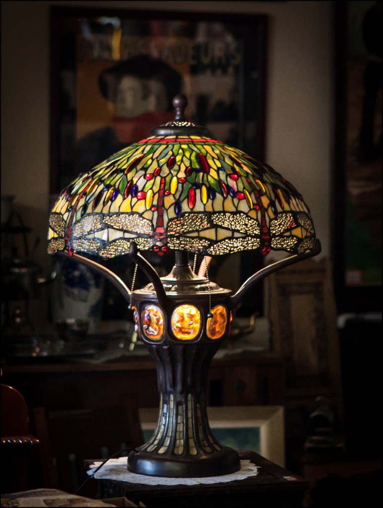 Tiffany Style Lamp - H29" x W19"